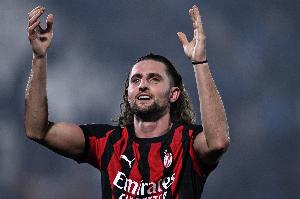 低价高薪大核心!拉比奥特700万加盟920万年薪 13轮造7球米兰不败