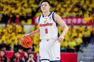 解说：胡明轩到底经历了什么 按照一般规律他正是要进巅峰的年纪