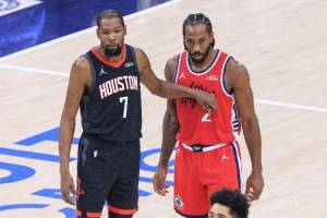 范弗里特：KD和小卡都很特别 他们两个是我遇过最强的队友