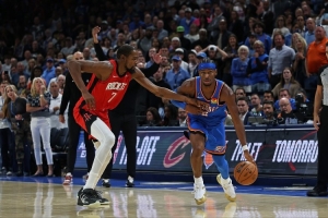 NBA彩经：火箭击退雷霆 勇士难胜尼克斯 湖人轻取黄蜂