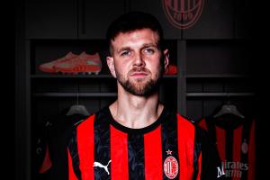 意天空：菲尔克鲁格趾骨轻微骨折，仍有望出战科莫但预计不会首发