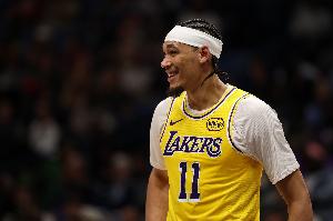 湖人主场迎战黄蜂 海斯因左腿筋酸痛确认缺席比赛