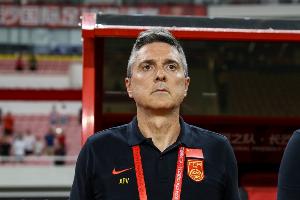 北青：安东尼奥提醒队员不可兴奋过头，全队对更进一步充满信心