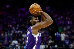 手刃旧主！阿丘瓦：非常尊重尼克斯的队员们 他们都是我好朋友