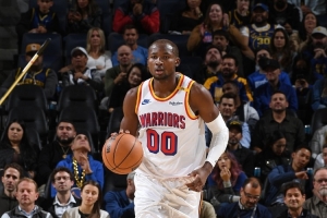 今年休赛期2430万球队选项！库明加去年签下一份球队友好型合同