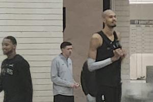 削发明志？我……了也变强了！文班重回少林武僧光头模式