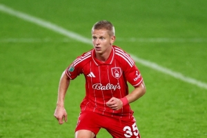 天空：诺丁汉森林考虑退租津琴科，他在阿森纳也没有位置