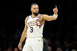 狄龙：斯通是希望我留在火箭的 但我理解他们将我用作换KD的筹码