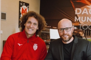 官方：摩纳哥租借引进莱斯特城后卫法斯，租到赛季结束含买断选项