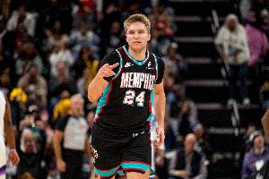 卡姆·斯潘塞：从来不玩社交软件 有事我都是直接打电话