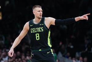 休赛季离开绿军的霍勒迪&波津&霍福德！本赛季共打53场 缺席71场