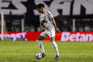 天空:索萨预计周四接受热刺体检 热刺还希望签下另一名前锋