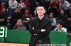 杨侃媒体人：杨鸣不会离任 就算会 第二天就会有三支球队去拜访他