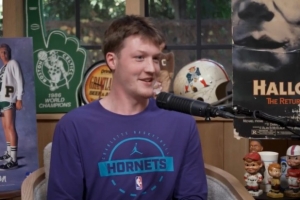 克尼佩尔：我们正在打出自己的风格 更快更无私更团结