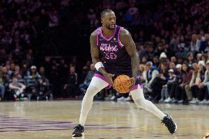 兰德尔：当麦丹和里德打得极具侵略性时 这让我和华子打得更轻松