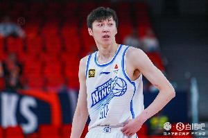 关键时刻发力!宁鸿宇末节独得7分 全场拿到9分4板