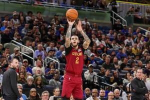 1000万!记者:在和快船的谈判中 骑士希望将朗佐·鲍尔作为筹码