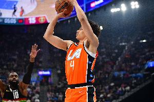 【菜鸟】科比·桑德斯17分3板3助 克尼佩尔17分9板 埃奇库姆11中1