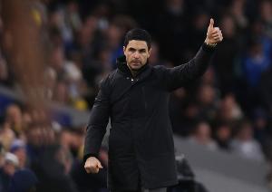 TA：阿森纳夏窗可能引进更年轻的中场，卖人也是重点