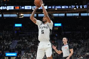 场均16.6分5板！明天马刺迎战雷霆 卡斯尔出战成疑