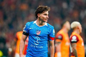 每体:阿尔瓦雷斯再次向巴萨示好,超1亿欧报价马竞可能考虑放人