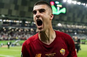 迪马:罗马后卫曼奇尼鼻骨骨折接受手术,不确定能否参加下轮意甲