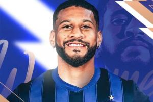 身价250万欧！官方：三镇签下葡超巴西后腰阿德里亚诺·菲尔米诺