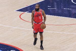 船记：哈登一直是快船队非常出色的球员 他在伤兵满营时挺身而出