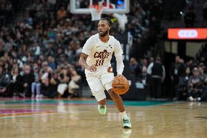 加兰：我会和大个子们挡拆&给他们空接 让伦纳德继续做他自己