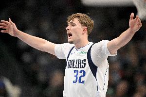 超巨底色！弗拉格近4战场均砍37.8分9.3板4.5助 投篮命中率56%