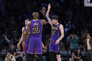 里夫斯第二次以至少85%真实命中率砍下35+ 队史仅次于詹姆斯