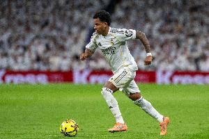 记者:罗德里戈肌肉超负荷单独训练,明日确定能否出战瓦伦西亚