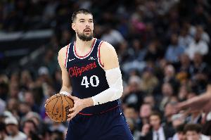 Fischer：快船对祖巴茨要价很高 他和加福德是步行者的主要目标