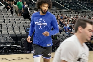 活力十足！巴格利首秀首节7中4贡献8分2助 外加2断2帽