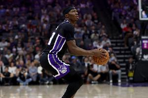 打得可以！普洛登11中6拿到16分6板4助1断