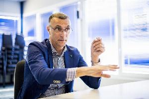 贝尔戈米：尤文没能拿到点球有点不走运，现在这种点球通常都会吹