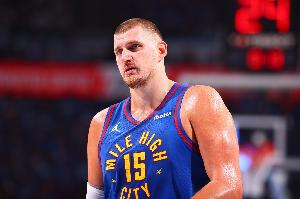 如日中天！约基奇助皮克特三分命中 收获个人第183次三双