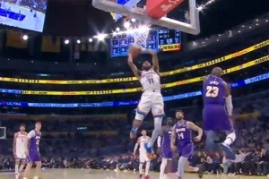 穿针引线！哈滕仙人指路连续3次妙传助攻 帮助雷霆占据场上主动